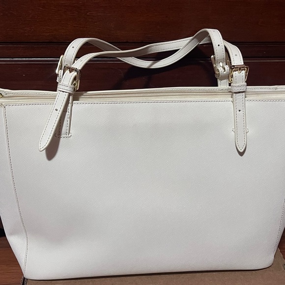 Tory Burch purse - Picture 2 of 13